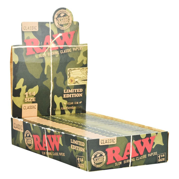 24CT DISPLAY - RAW Camo Rolling Papers - Classic / 50pc / 1 1/4